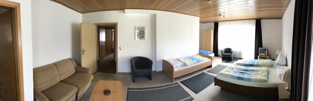 德瑞碧斯陈住宿加早餐旅馆 Usseln 外观 照片